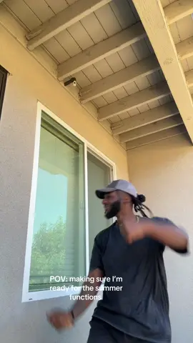 A post by @kiwiuh on TikTok caption: Summer right around the corner yall! be ready 😂 #fyp #summervibes 