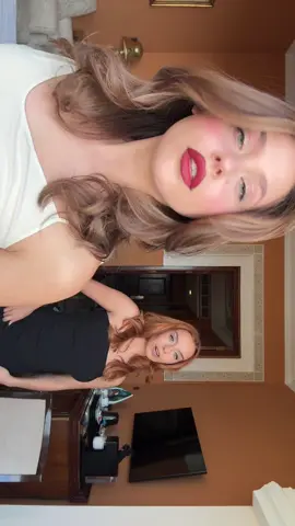 A post by @itsnicolewallace on TikTok caption: @saralzzza @AITANA 