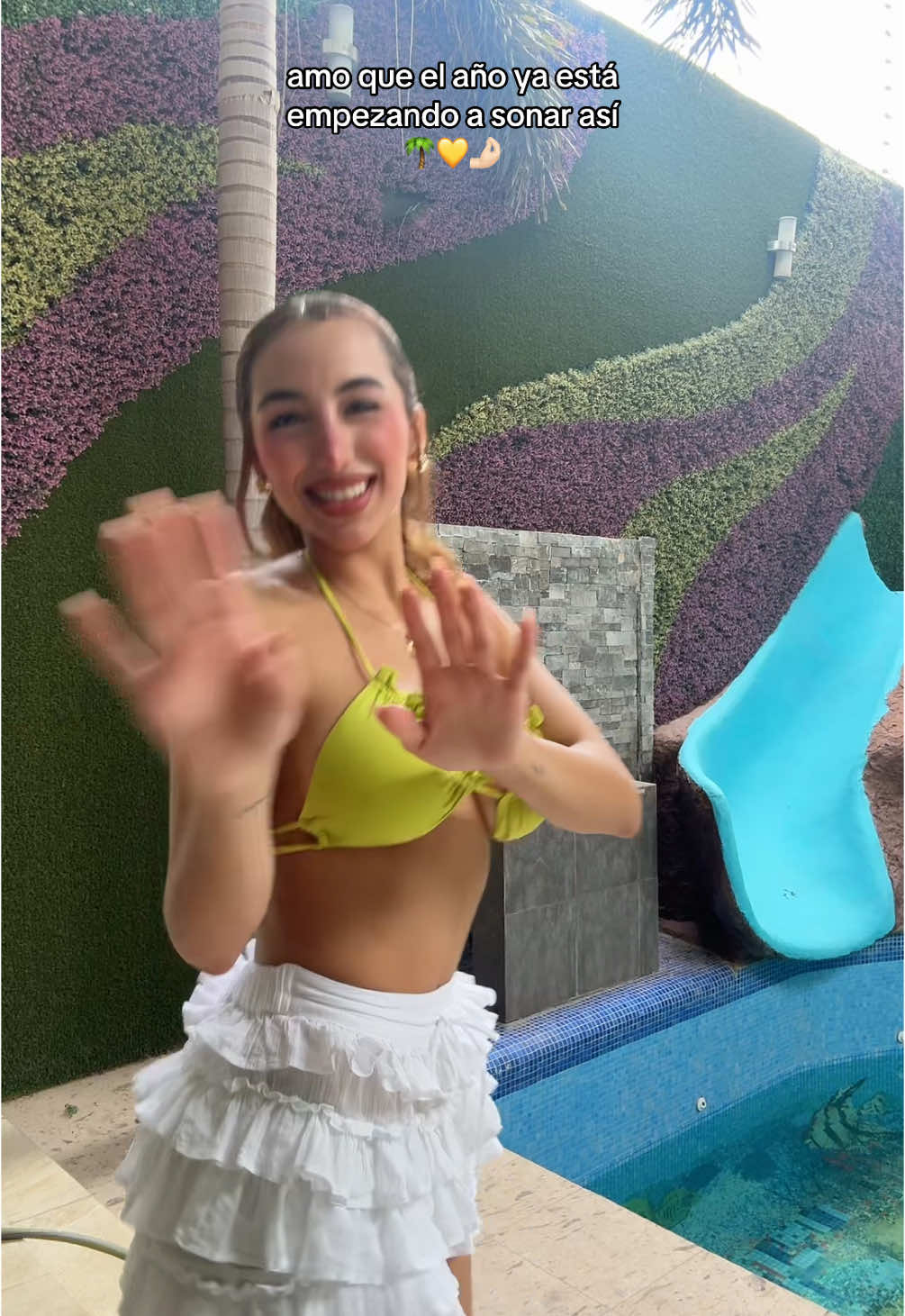 A post by @anahirioscc on TikTok caption: ya empiezan mis días favssss del año 