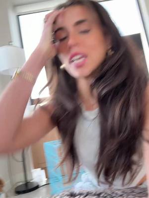 A post by @bruna.concebr on TikTok