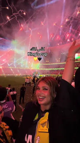 A post by @saramohannad_ on TikTok caption: ياا اتي ماشاءالله #ساره_مهند_😩🦾 #الاتحاد #كأس_الملك #الاتحاد_العميد #ساره_مهند @نادي الاتحاد | Al-Ittihad FC 