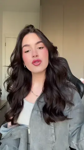 A post by @santinoookkkk on TikTok caption: 🤩