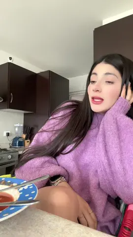 A post by @fridacamposz on TikTok caption: #fypシ゚ 