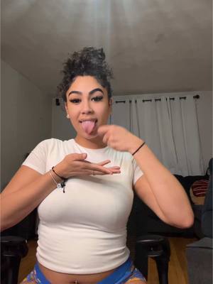 A post by @janelysbaby on TikTok caption: YUPPP
