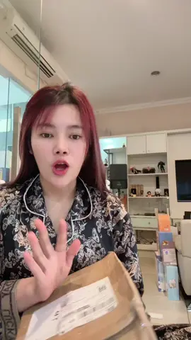 A post by @cahyanirynn on TikTok caption: Dosa lu ngerjain orang jualan