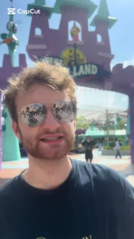 A post by @tommyinnit on TikTok caption: #CapCut  @universalstudiossingapore #RWSmoments #UniversalStudioSingapore #ResortsWorldSentosa