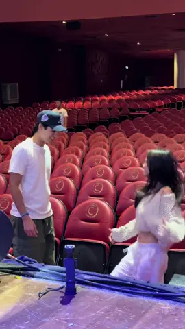 A post by @yanyandejesus1 on TikTok caption: Hi AshDres :) @Andres @Ashtine Olviga #amnse  