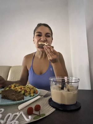 A post by @virginiamontemaggi on TikTok caption: #wieiad #whatieatinaday 💜