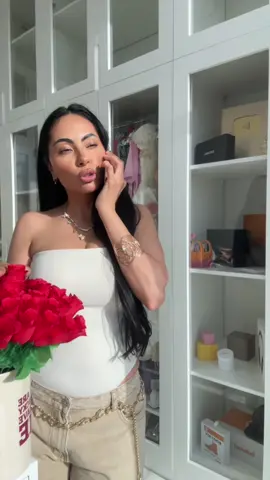 A post by @booshraoff on TikTok caption: POV: on me drague 😂😂😂