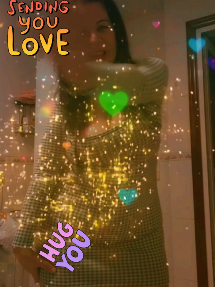 A post by @mistery142 on TikTok caption: #dance #dancing #happy #saturday #tiktok #tik_tok #tik @Mistery 
