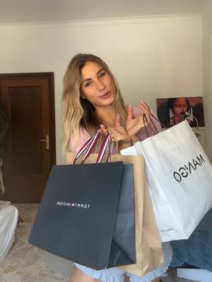 A post by @virginiamontemaggi on TikTok caption: #tryonhaul dei miei ultimi acquisti, adoro tutto😍