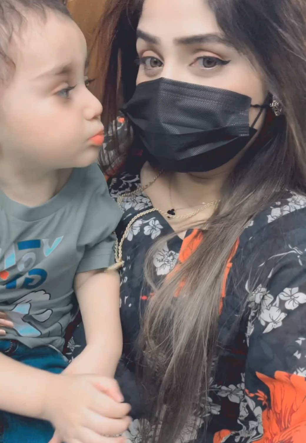 A post by @rabiakhan806 on TikTok caption: Chaaye paye o tiktok te 😘❤️🌎@Rabiakhan806 @Subhan khan #rabiakhan806 #foryou_page #foryoupage #foryou #rabiakhan #for 