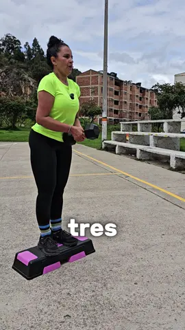 A post by @bajadepesoconmiguel on TikTok caption: Adelgaza las piernas  #ejercicio #adelgazar #comidasaludable