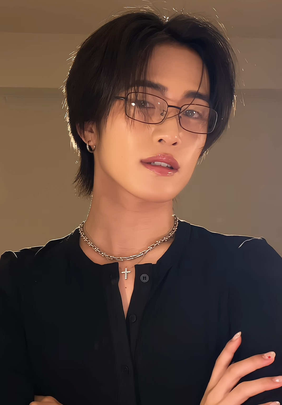 A post by @oshima_ on TikTok caption: ib : @тгк:ванюша савицкий 