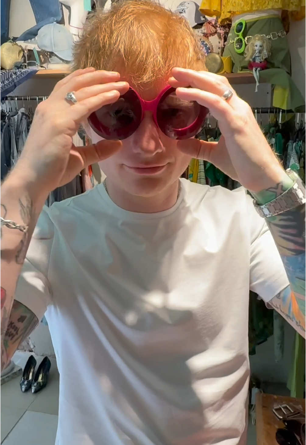 A post by @edsheeran on TikTok caption: Came to Madrid for the shows, stayed for the vibes 