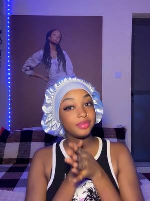 A post by @queen_rila on TikTok caption: Mome rek @Pâtisserie by Amsa 🫶🏽😭🤤meilleur #queenrila #tiktoksenegal🇸🇳 #humor #mannequin 