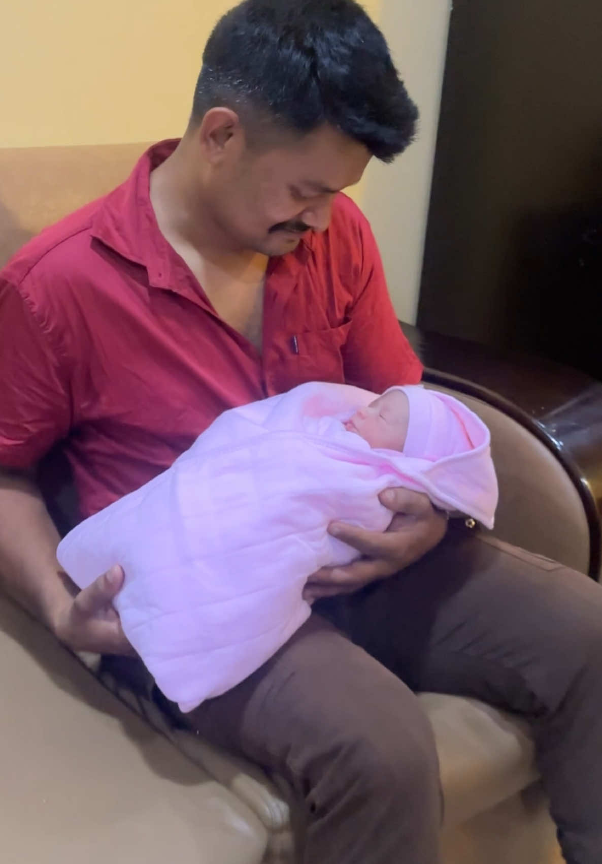 A post by @roobenkhadka1 on TikTok caption: #fyp #goviral #fypシ゚ #foryou #trending #fypdongggggggg #viralvedios #viralvedios 
