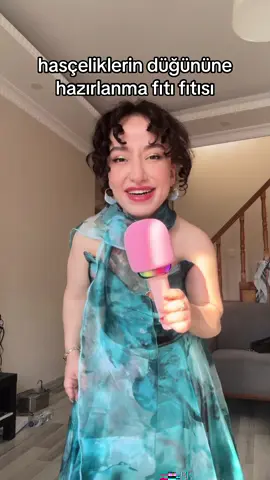 A post by @zehrainsallah on TikTok caption: #buseugurwedding ay kızlar o kadar iyi bir eventti ki hayatımda hiçbir düğünden ya da eventten bu kadar keyif almadım beni davet ettiği ve bu keyfe ufak da olsa ortak olabildiğim için @belkıs a çok teşekkür ederim seni seviyorum marjinal ruhlu küçük bir kız olsam ilham kaynağım olurdun 