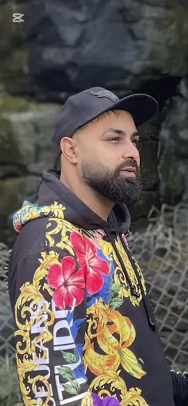A post by @leo.sicilianu.official on TikTok caption: #CapCut 