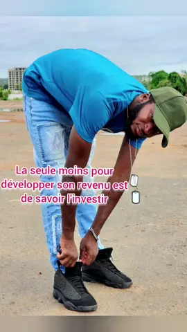 A post by @diankadianka3 on TikTok caption: force les soldats 