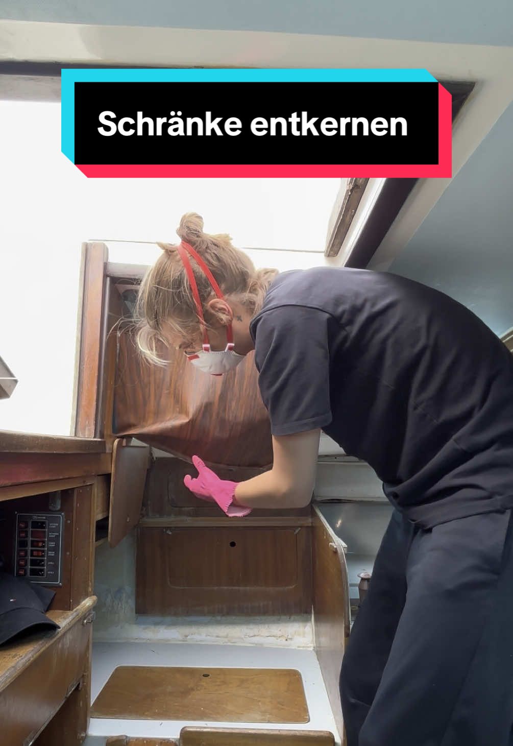 A post by @timrasch on TikTok caption: wie spät ist es gerade bei dir? ✍️💬 #segelboot #diyproject #fyp 