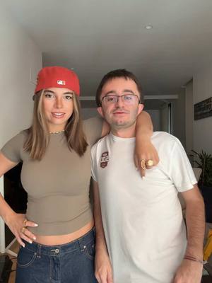 A post by @clersssss on TikTok caption: un dia mas utilizando a martin para visitas❤️