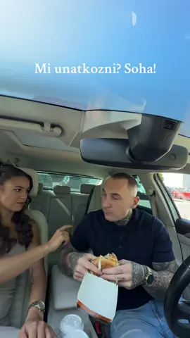 A post by @retegi_ticia on TikTok caption: Csak a szokásos🤣