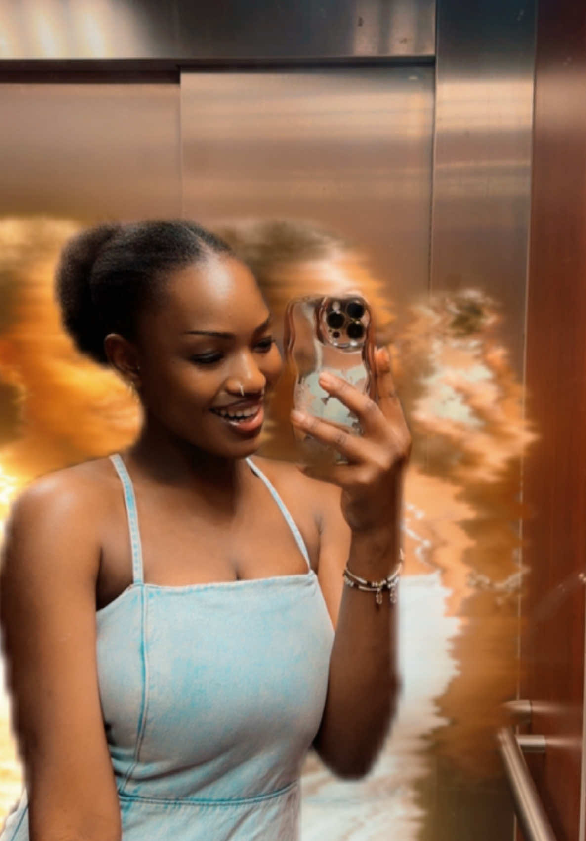 A post by @kya_soft on TikTok caption: C’est la Dame de qui ça!!!!!!! A kelen p @Fatoumata Babani Kone 