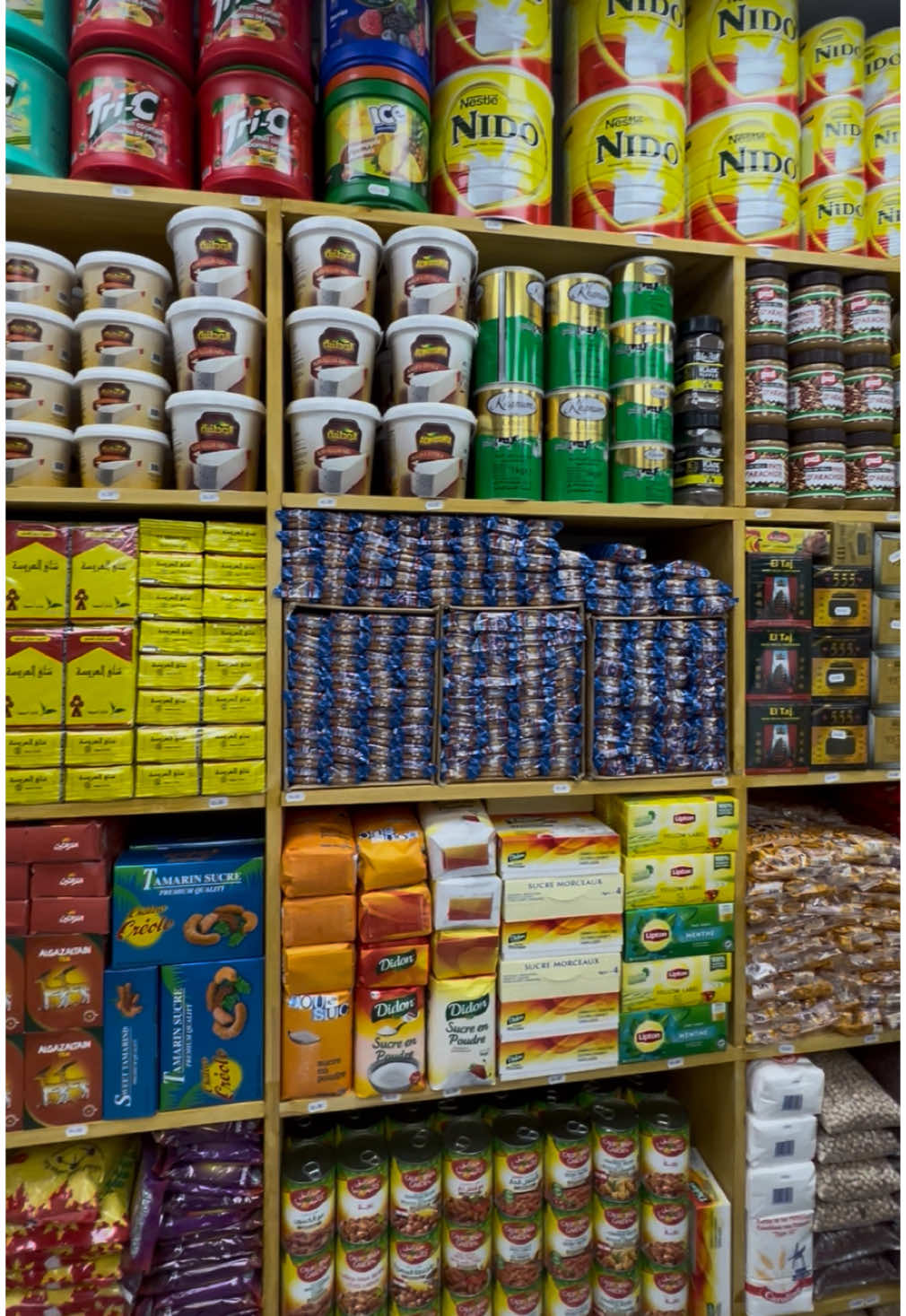 A post by @wadmalit2 on TikTok caption: افتاح دكان كبكابية ماركة في باريس لاشابيل العنوان  96 Rue philippe de Girard 75018 @𝗠𝗼𝗺𝗼𝘁𝗲𝗰𝗵 📸 