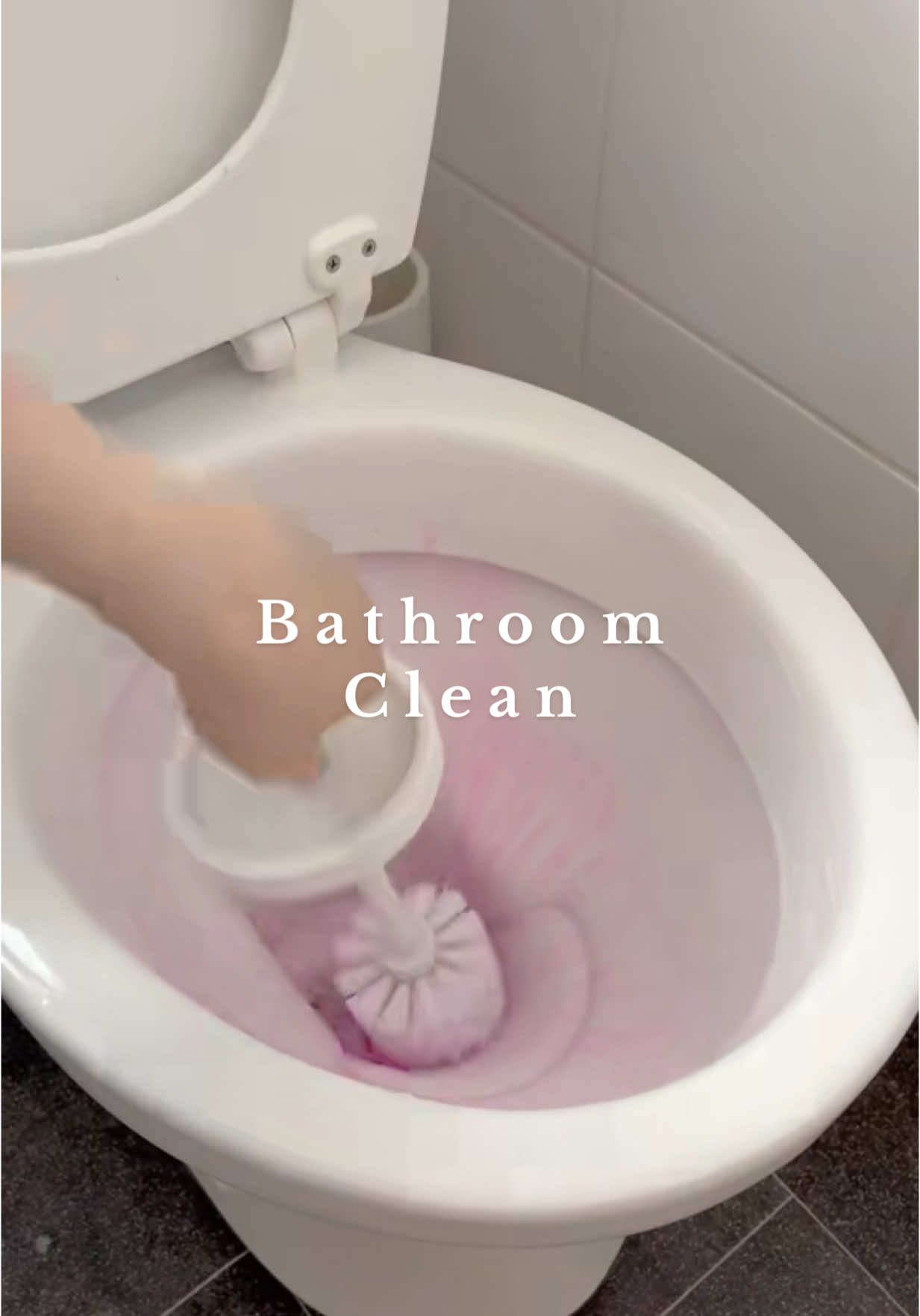 A post by @ on TikTok caption: Bathroom clean 🧼 #homewithchloex #cleanfluencer #CleanTok #cleaninguk #cleanwithme #cleaningmotivation #floorclean #bathroomclean 
