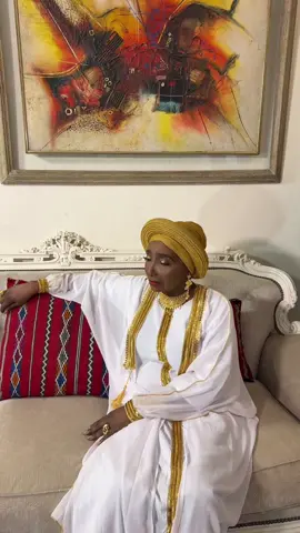 A post by @aichakoneofficiel on TikTok caption: Grosse surprise Vendredi prochain ! 😘 #MamaAfrica  ( @Yves-armel Kra  : 📽️📹 ) 