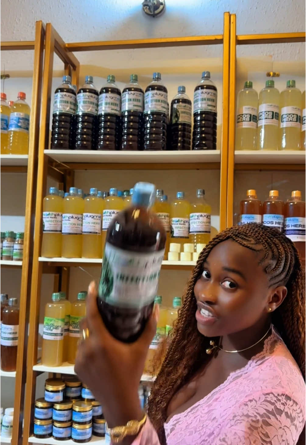 A post by @otweytwey on TikTok caption: Dm @LadyKay👩‍⚕️_Healthplugme🇨🇦 treat that infection baby girl👌#otweytwey 