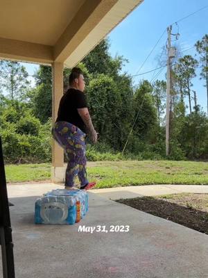A post by @itsmamacookie on TikTok caption: #onthisday lmaooo! But let’s literally see how huge I was two years ago! Ayeee 🙌🤞👌💪🏻🖤 but yeah, I know I still absolutely HATE CROCS! lol my kids, my mom & JUAN LOVEs THEM! I’mma let them wear them🤣💀🖤 ##fyp##nunezfamilyrealitytv##nunezfamilyof4##mamacookie##spotlight