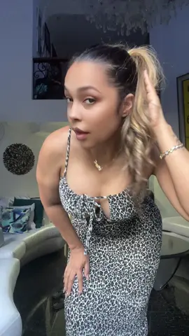 A post by @mariaelena54 on TikTok caption: #paratiiiiiiiiiiiiiiiiiiiiiiiiiiiiiii #tiktok #hyp #lasdominicanas #dominicana #uuu #u #dancing 