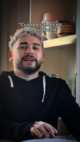 A post by @lucasvarelafails on TikTok caption: Uhhhh abuela🤣🤣❌ #humor #risas #comedia 