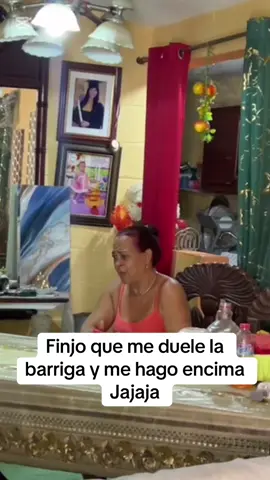 A post by @yomisantos7 on TikTok caption: Jajaja con mami no se puede jajajaj #fyp #fypシ 