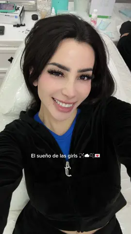 A post by @vaimonroe on TikTok caption: @Piercing y diseños de oreja ✨ #fyp #foryou #parati #piercing 