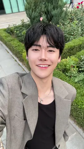 A post by @yun_tuyo on TikTok caption: estoy aqui bebé #yun 