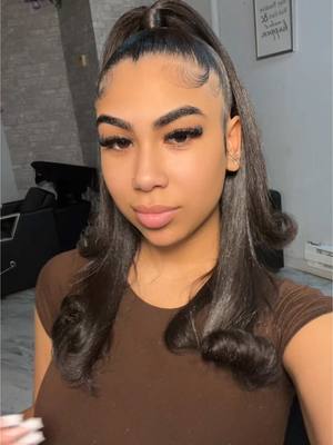 A post by @janelysbaby on TikTok caption: i thought there was words lol
