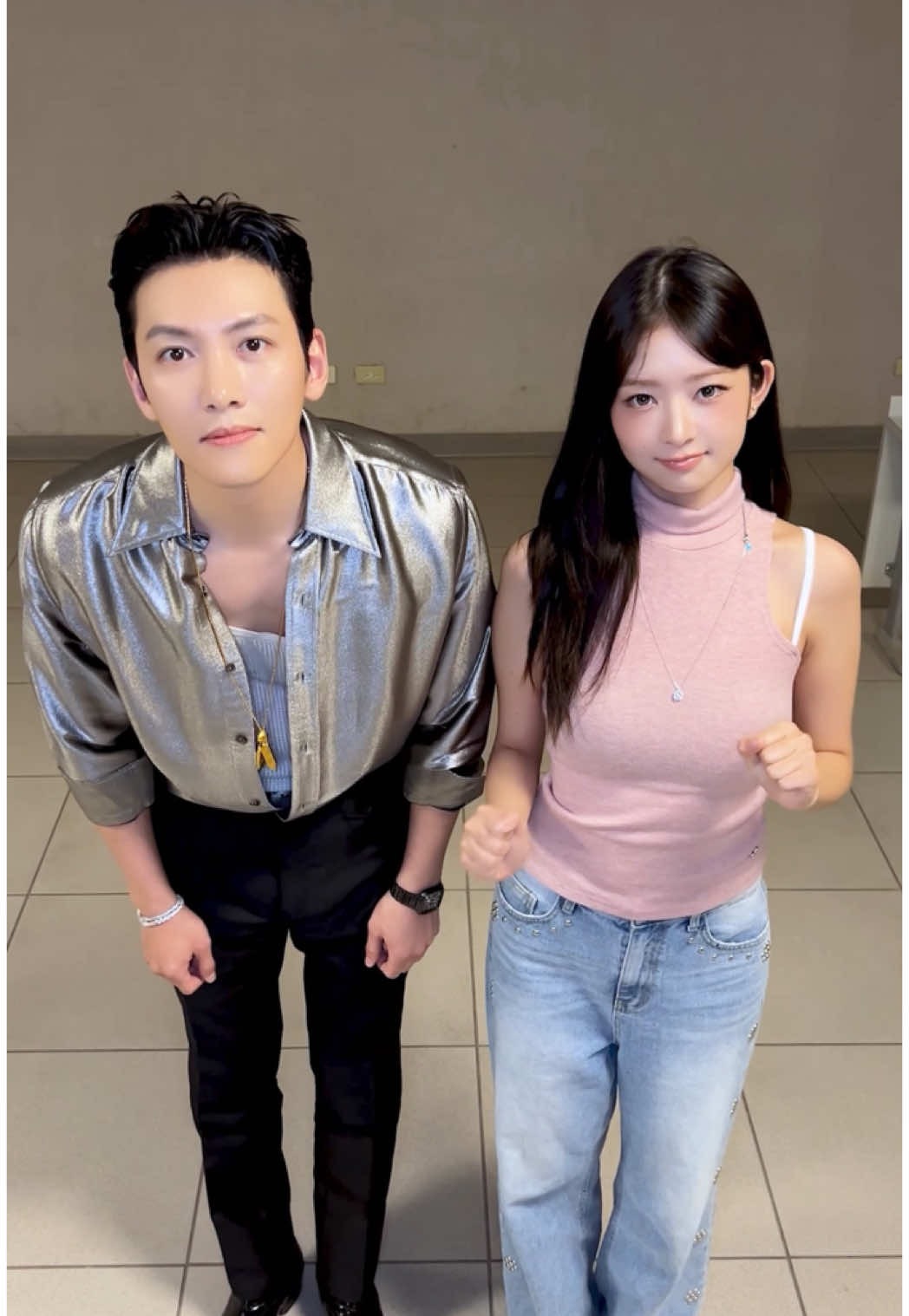 A post by @ive.official on TikTok caption: 수상한 폭주 파트너🐹 with #지창욱 @actor.jichangwook  #IVE #아이브 #アイヴ #REI #레이 #レイ #IVE_EMPATHY #ATTITUDE #IVE_ATTITUDE #REBELHEART #IVE_REBELHEART #ATTITUDEchallenge  #폭주기니 #폭주기니챌린지