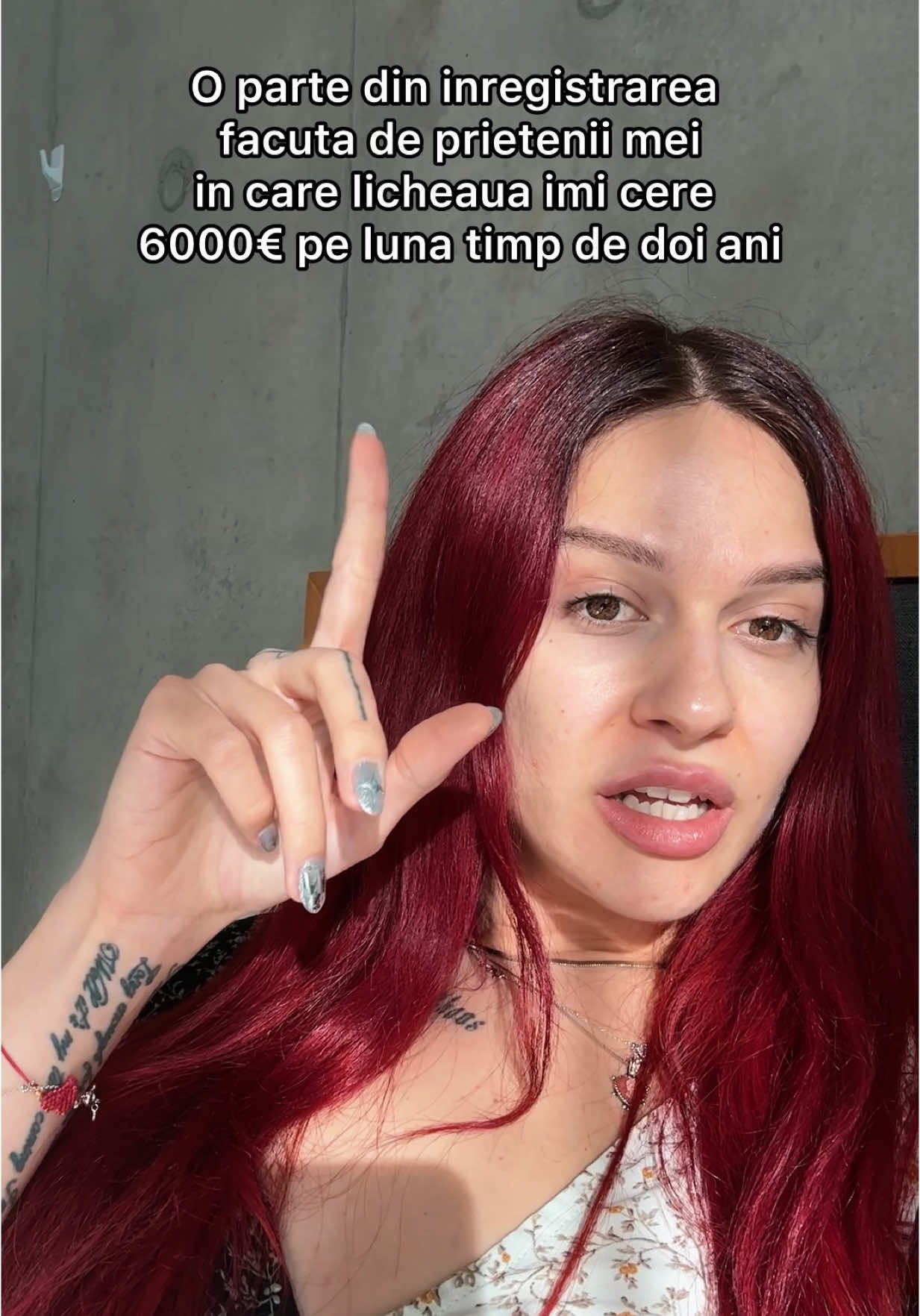 A post by @mariludobrescu on TikTok caption: 6000€ pe luna pentru un trai decent de la gagica-ta dupa despartire. 🤢