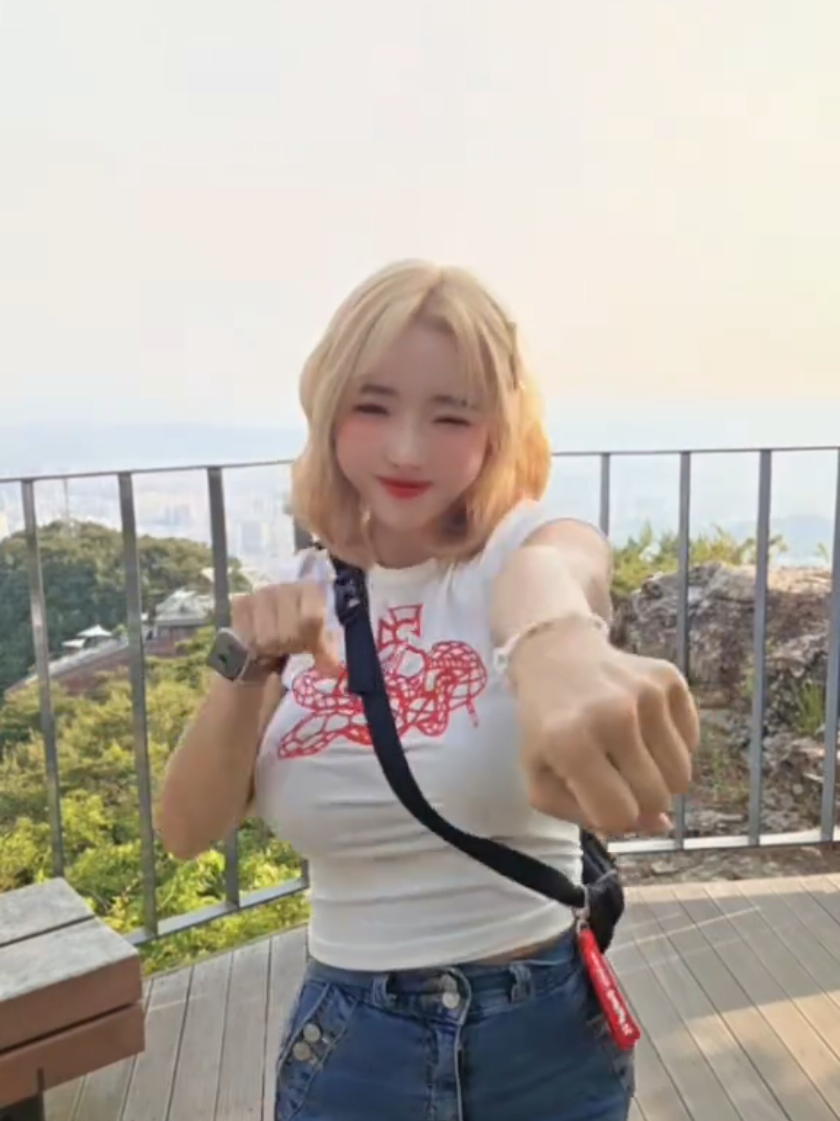 A post by @daly2828 on TikTok caption: Cheer up in June. 🤩