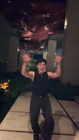 A post by @itsevantan on TikTok caption: Kay Evan Tan o Anne Curtis! Kay Karylle o Benedict Cua! 