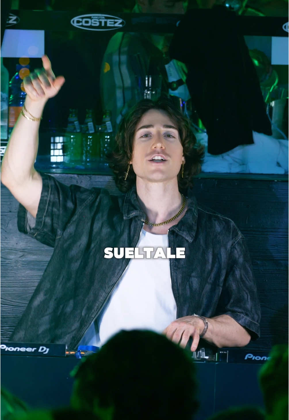 A post by @samuelebrignoccolo on TikTok caption: BAILALO ROCKY O 4K?