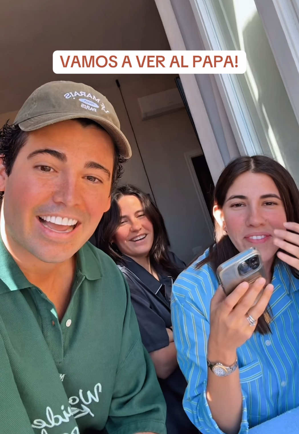 A post by @maulopezzz on TikTok caption: papá layon a la vista
