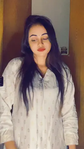 A post by @rashii508 on TikTok caption: #ම්ම්ම්ම්ම්____________________☛ #tamilsong 