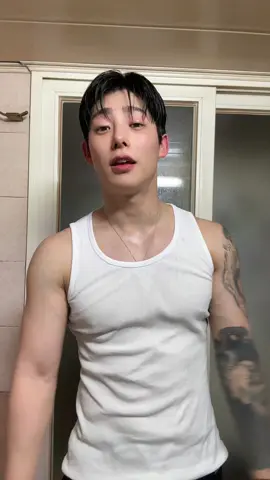 A post by @gurrms0630 on TikTok caption: wall 2 wall