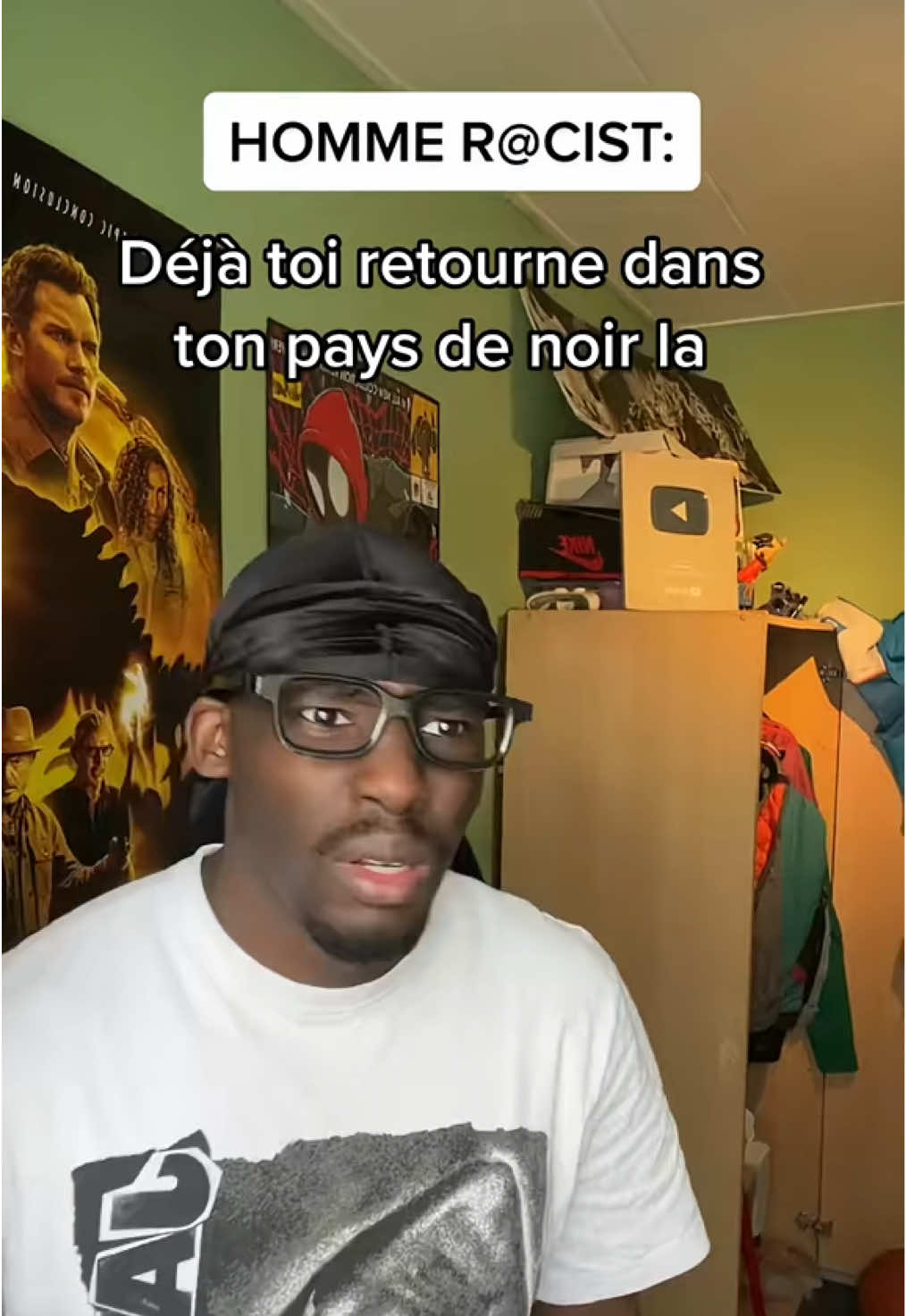 A post by @stevebradaa on TikTok caption: JE RETOURNE A BLACKLAND 🤣  #noir #africa #fy #fyp #viral #foryou #pourtoi #trending #foryoupage #stevebrada #tiktok #challenge #collage #likе #viralvideos #viralditiktok #trends 