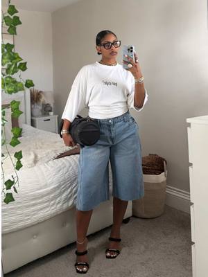 A post by @the_diaries_of_nakiah on TikTok caption: #foryou #ootdfashion 