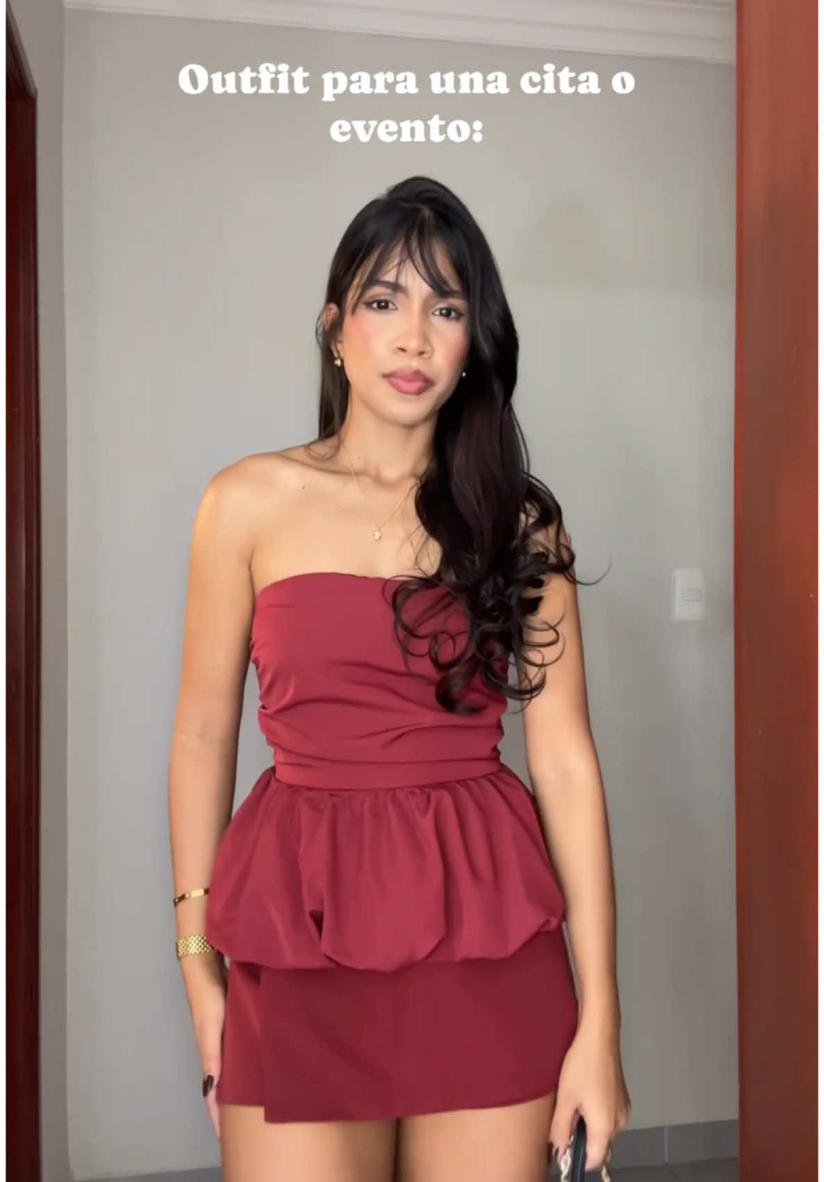 A post by @reynaesthert on TikTok caption: Códigos de todo 👇🏼🤍✨ Sígueme para más tips🫶🏼 . Medidas: 🍒 Siempre pido la talla más pequeña ya se Xs o si no hay Small, mido 1.60, peso 112 libras y calzo EU38(US7) Códigos SHEIN:  👚 51858058 👖 50528014  👡 19569059 👜 Stradivarius REF. 0470/801/001 #fyps #beauty  #Viral #outfitsinspiration #parati #foryoupage #outfits #Inspooutfits #tips  